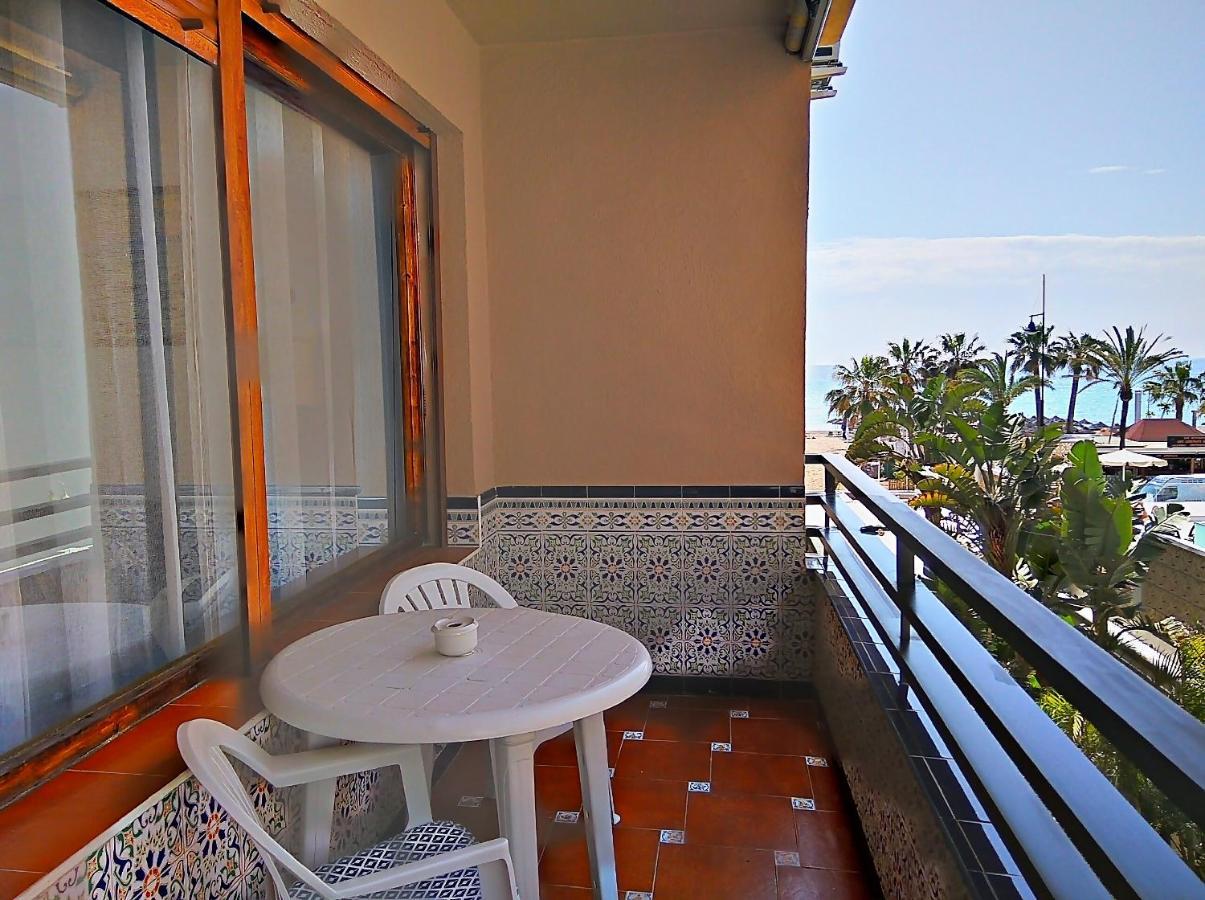 Elizabeth Beach Apartment With Seaviews! Torremolinos Bagian luar foto