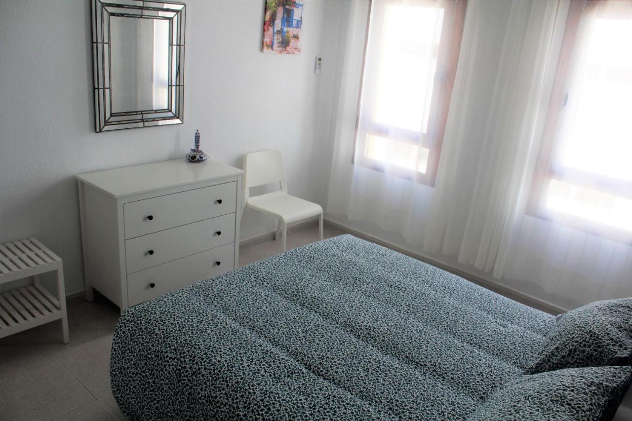 Elizabeth Beach Apartment With Seaviews! Torremolinos Bagian luar foto