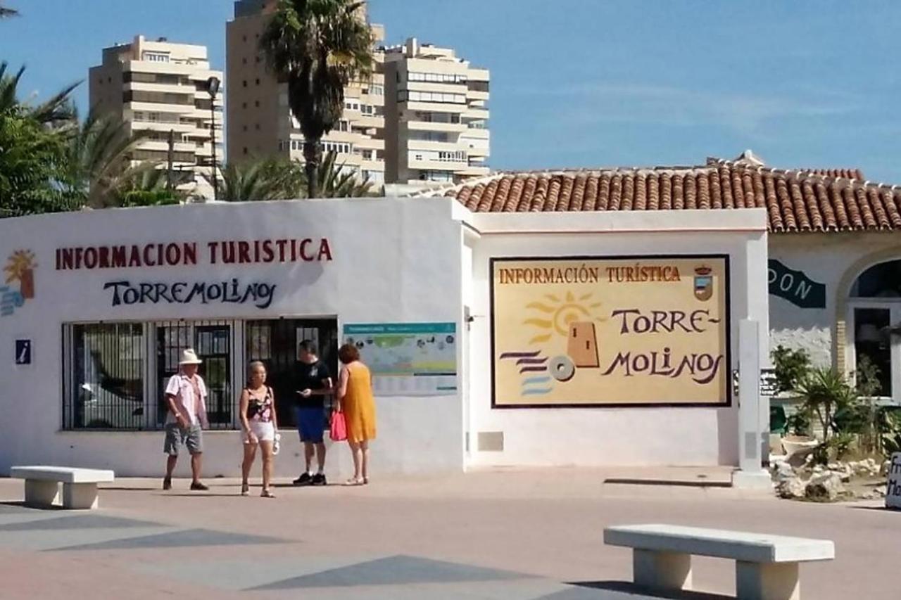 Elizabeth Beach Apartment With Seaviews! Torremolinos Bagian luar foto
