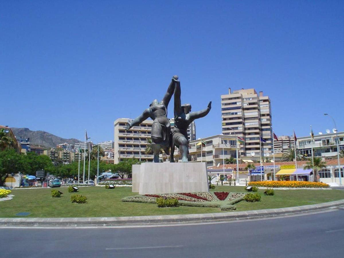 Elizabeth Beach Apartment With Seaviews! Torremolinos Bagian luar foto
