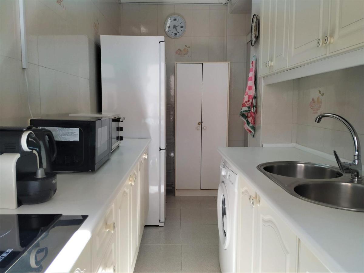 Elizabeth Beach Apartment With Seaviews! Torremolinos Bagian luar foto