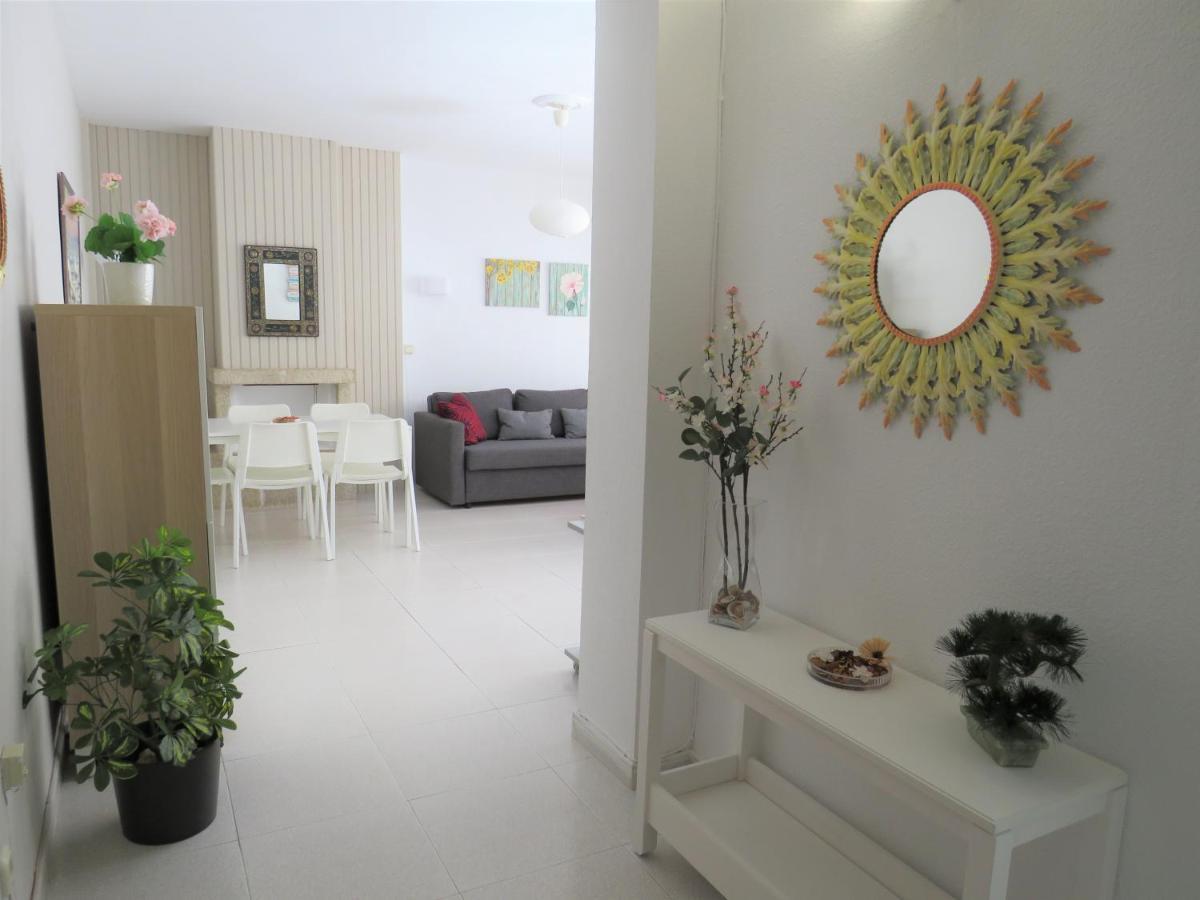 Elizabeth Beach Apartment With Seaviews! Torremolinos Bagian luar foto